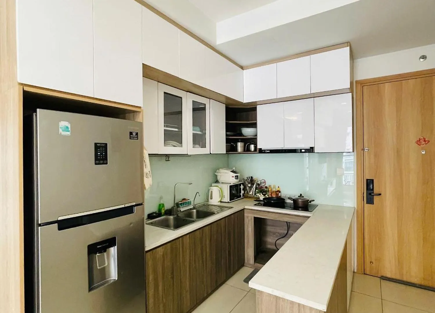 Lucky Home - Can Ho 2 Phong Ngu Ngay Sieu Thi Aeon Mall Tan Phu Day Du Noi That Va Co Internet Ho Chi Minh City